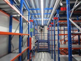 WAREHOUSE HEAVY DUTY STORAGE RACKS UNTUK GUDANG INDUSTRI